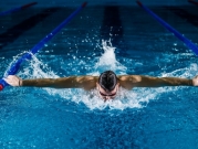 السباحة علاج تشنج العضلات 