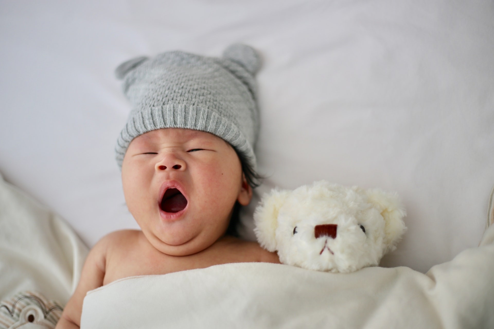 عملية النمو عند الأطفال تحدث بشكلٍ رئيسي بعد النوم