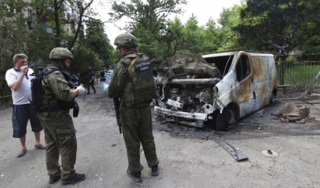 زيلينسكي يتفقد قواته بدونباس وبريطانيا تزود أوكرانيا بقاذفات صواريخ