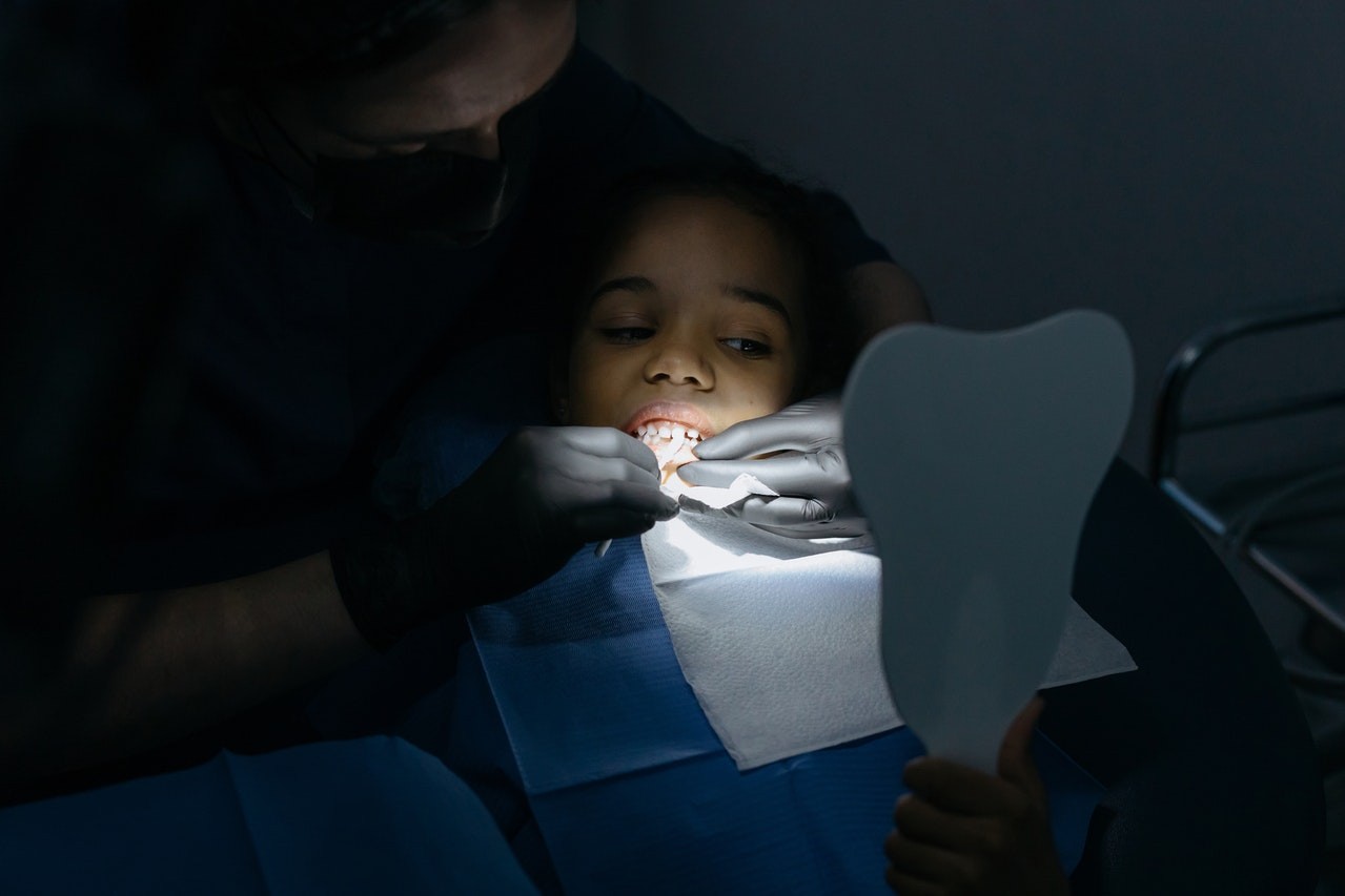 نصائح للعناية بأسنان الأطفال 