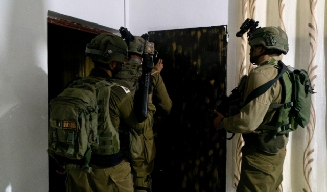 اشتباكات مسلحة في نابلس واعتقالات في الضفة
