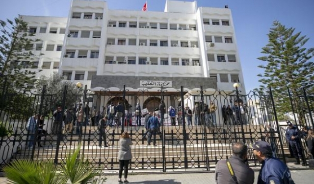 تونس: القضاة يمددون إضرابهم رفضا لقرارات سعيّد