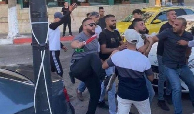 رام الله: اعتقال 3 أشخاص مشتبه بهم بالاعتداء على مسيرة مسرح 