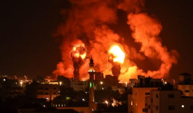 الاحتلال يقصف في غزّة بعد إطلاق صواريخ من القطاع المحاصَر