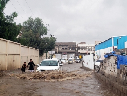 اليمن: مصرع عشرة أشخاص بينهم أربعة اطفال جرّاء سيول