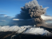 انفجار بركان في اليابان وإخلاء قريتين