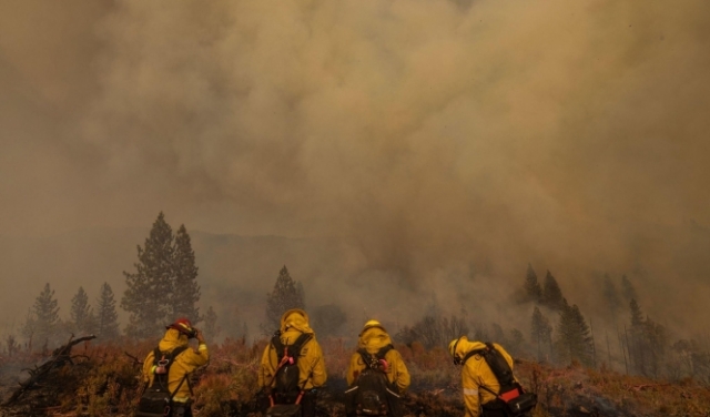 كاليفورنيا: حريق ضخم لا يزال مستعرا وطريقة اتّساعه 