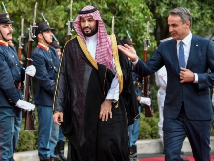 بن سلمان يستهلّ جولة أوروبيّة هي الأولى منذ مقتل خاشقجي بزيارة اليونان