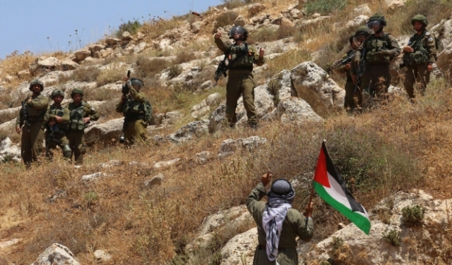 بيت دجن: إصابة 97 فلسطينيا إثر قمع الاحتلال لمسيرة مناهضة للاستيطان