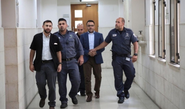 الاحتلال يعتزم تقديم لائحة اتهام بحق محافظ القدس عدنان غيث
