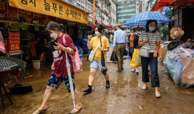 كوريا الجنوبية: مصرع 7 أشخاص إثر فيضانات وسيول 