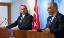 لبيد يعلن تطبيع العلاقات مع تركيا وتبادل السفراء بين البلدين 