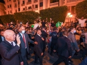 الرئيس التونسي يوقع الدستور الجديد والمعارضة تصفه بـ"الانقلاب"