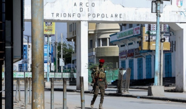 مقتل 12 على الأقل في حصار فندق بالصومال