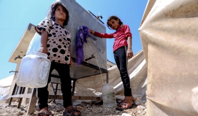 سورية: معاناة شح المياه تهدد عشرات الآلاف في مخيمات النازحين