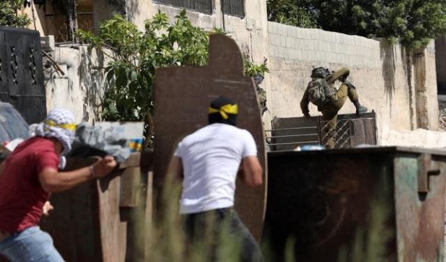 إصابات في مواجهات مع قوات الاحتلال واعتداءات للمستوطنين بالضفة