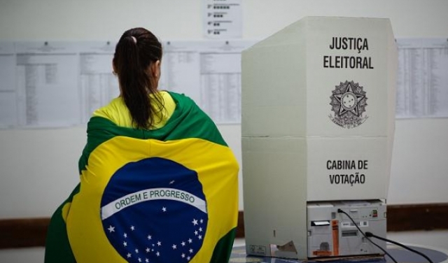 رئاسيات البرازيل: جولة إعادة بين دا سيلفا وبولسونارو  