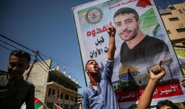 الاحتلال يرفض الإفراج المبكّر عن الأسير ناصر أبو حميد