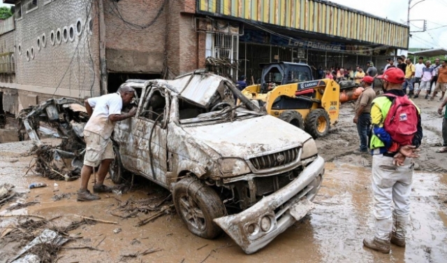 فنزويلا: 22 قتيلا وأكثر من 50 مفقودا في انزلاق تربة 