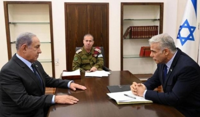 نتنياهو يرفض دعوة لبيد لإطلاعه على اتفاق الحدود البحرية مع لبنان