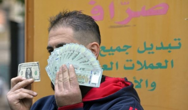 انهيار الليرة اللبنانية لأدنى مستوى مقابل الدولار