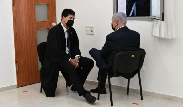 نتنياهو يعتزم طلب تأجيل جلسات محاكمته بقضايا فساد إلى ما بعد الانتخابات 