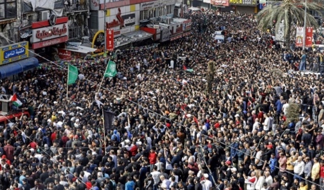 عشرات الآلاف يشيعون شهداء نابلس الخمسة وشهيد النبي صالح