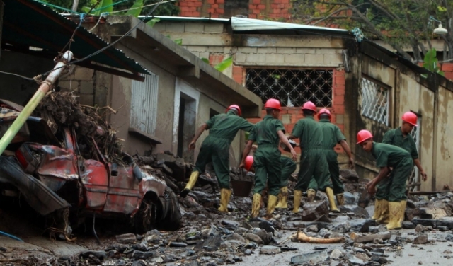 فنزويلا: 7 قتلى جراء انهيارات أرضية وفيضانات 