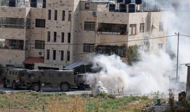 الاحتلال يعتقل فلسطينيا بزعم مشاركته بقتل الضابط راز بجنين