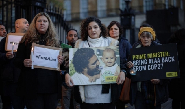 مصر: عائلة الناشط علاء عبد الفتاح تطلب عفوا رئاسيا عنه