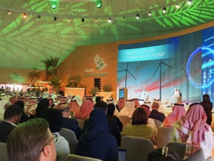السعودية تعرض "رؤية خضراء".. خبراء وعلماء مناخ يشككون