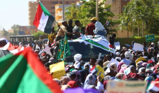 مقتل متظاهر سوداني بالرصاص خلال احتجاجات ضدّ حكم العسكر