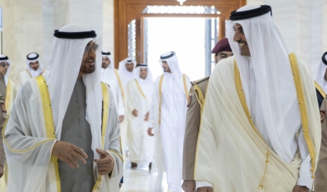 بن زايد يزور قطر بدعوة من أميرها ويشيد بتنظيم كأس العالم