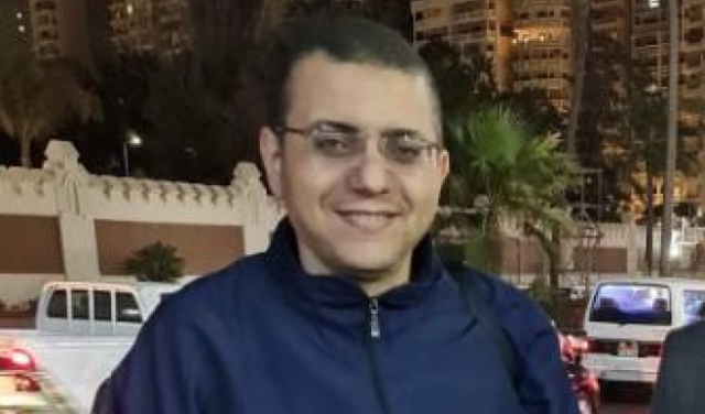 مصر: الإفراج عن الصحافيّ إسماعيل الإسكندراني المسجون منذ 2015