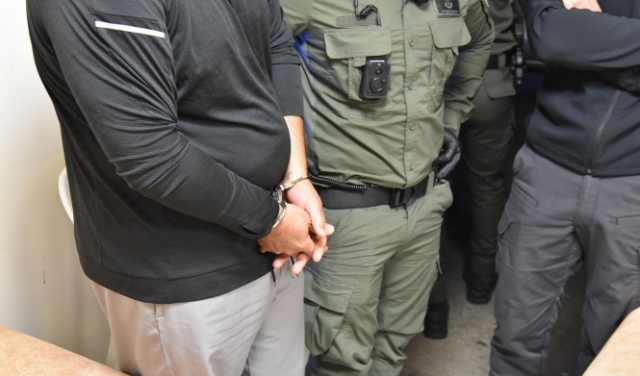 اعتقال مشتبه بإصدار فواتير وهمية قدرها 133.5 مليون شيكل