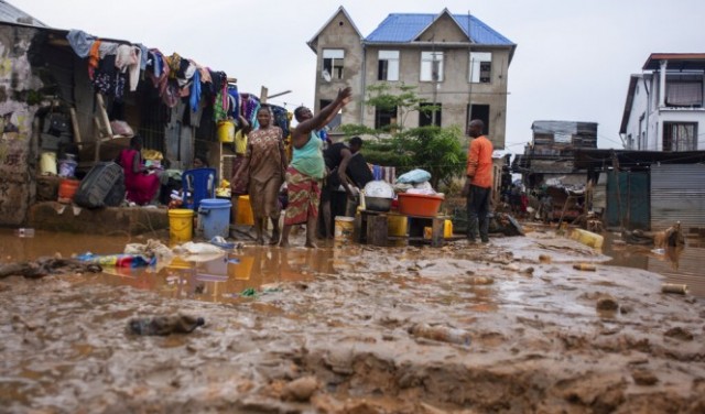 مصرع 120 شخصا في فيضانات بعاصمة الكونغو الديموقراطية