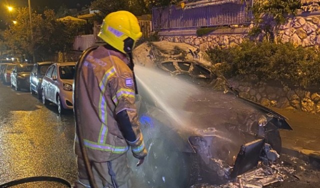 حريق بسيارة ثالثة خلال أيام في حيفا