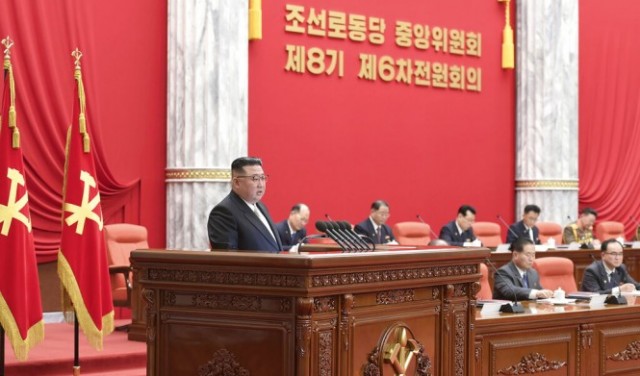 زعيم كوريا الشمالية يفتتح المؤتمر السنوي للحزب الحاكم