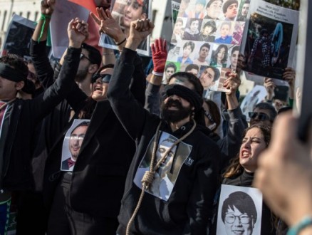 إيران: القضاء يقرر إعادة محاكمة شخص محكوم بالإعدام على خلفية الاحتجاجات