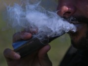 الصحة تحذر من تدخين سجائر إلكترونية تحتوي على مخدر "نايس غاي"