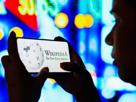 "ويكيبيديا" تنفي مزاعم نشطاء حول "اختراق" السعودية لفريقها