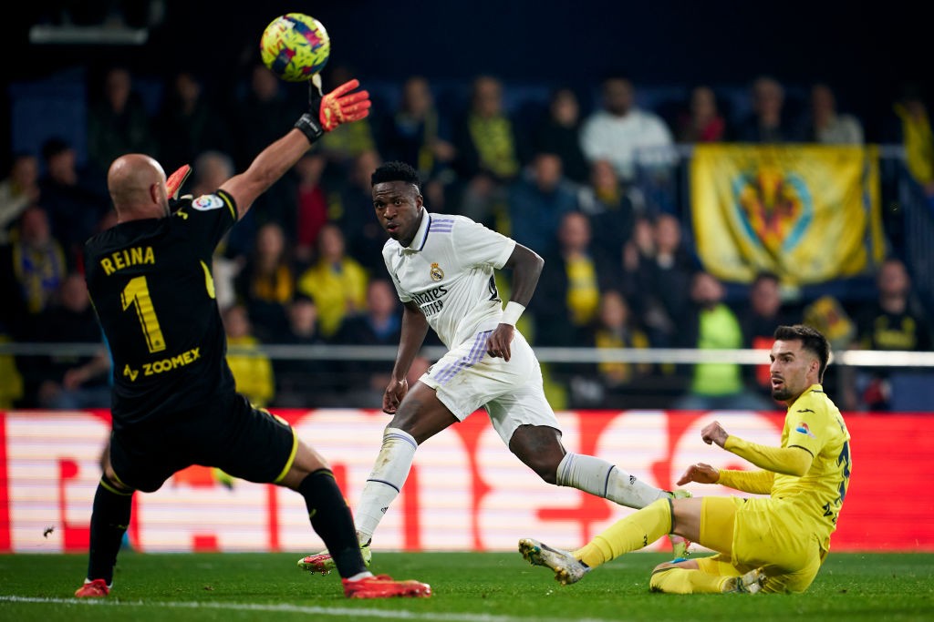 Villarreal laisse tomber le Real Madrid et sert Barcelone Sport