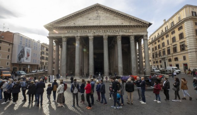 باحثون يكشفون عن سر صمود المباني الرومانية التاريخية
