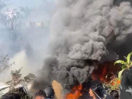 النيبال: سقوط طائرة وانتشال جثة 67 راكبا