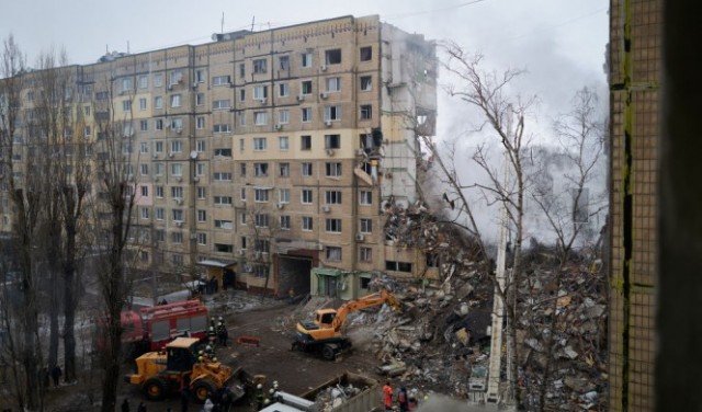 23 قتيلا بضربة روسية في دنيبرو الأوكرانية
