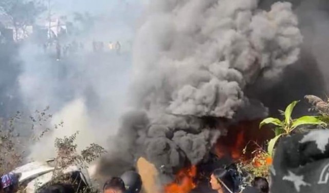 النيبال: سقوط طائرة وانتشال جثة 67 راكبا 
