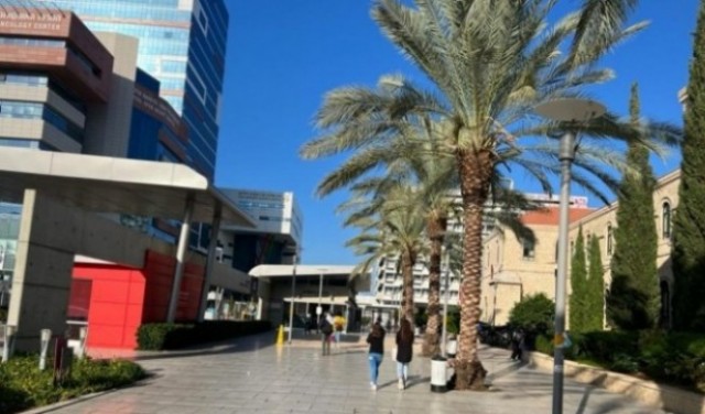 إصابة خطيرة لمسن دهسا في حيفا
