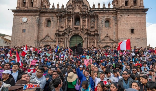 بيرو: حالة طوارئ في ليما وسط استمرار التظاهرات
