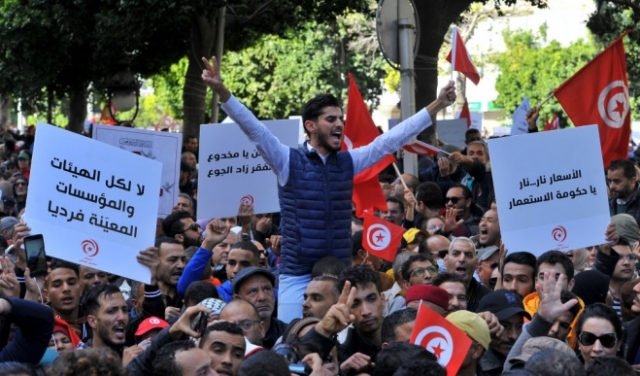 تونس: مطالبة بتحييد التلفزيون الرسميّ عن حملات الانتخابات