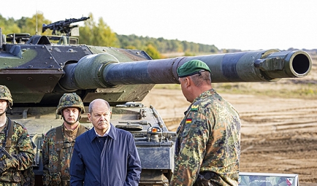 ألمانيا تواجه انتقادات لترددها في إرسال دبابات ثقيلة لأوكرانيا
